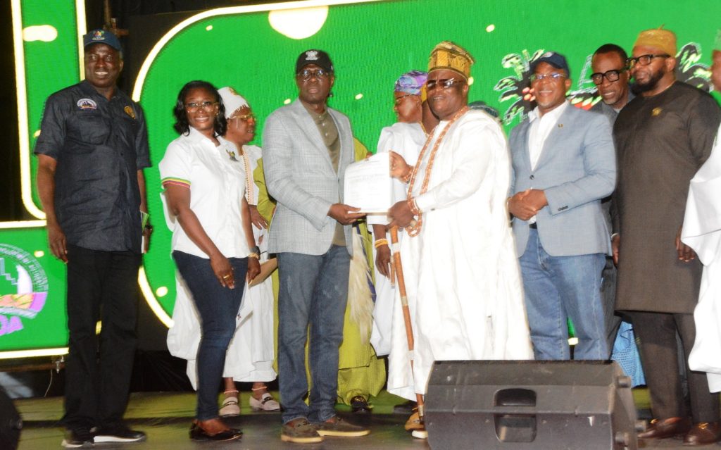 Lagos Government Presents Land Allocation Letters to 98 Communities in Ito-Omu, Eti-Osa.